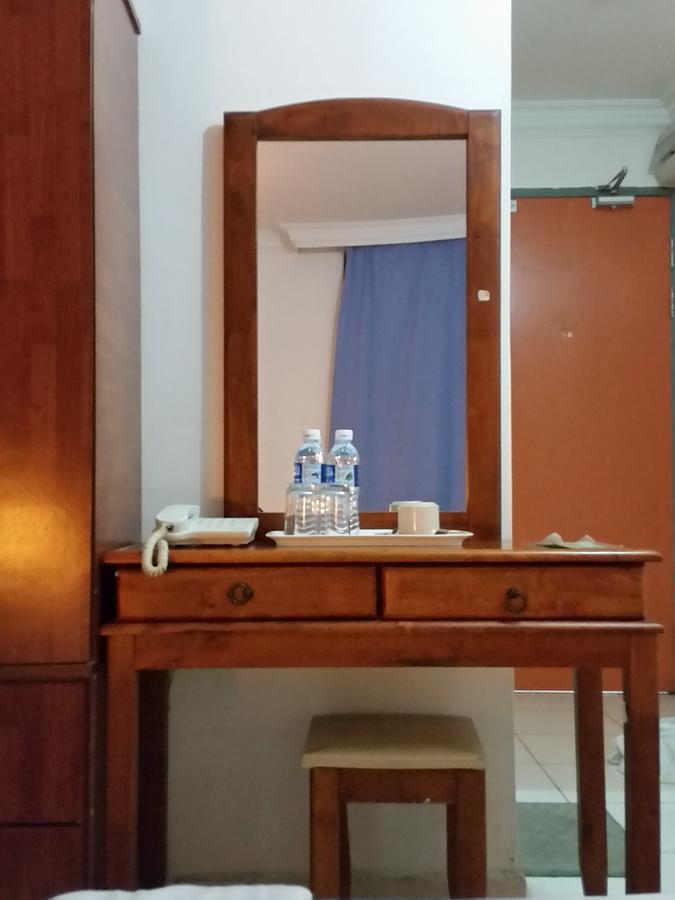 1Libaran Hotel Sandakan Exteriör bild